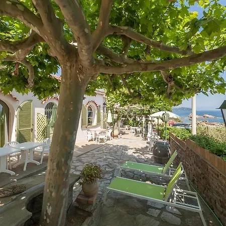 Astria 3* Le Lavandou