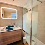 Astria Hotel 3*