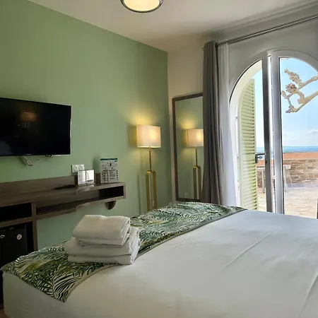 Astria Hotel Le Lavandou