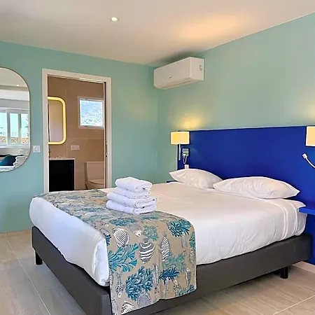 Astria Hotel