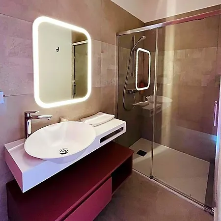 Hotel Astria 3*