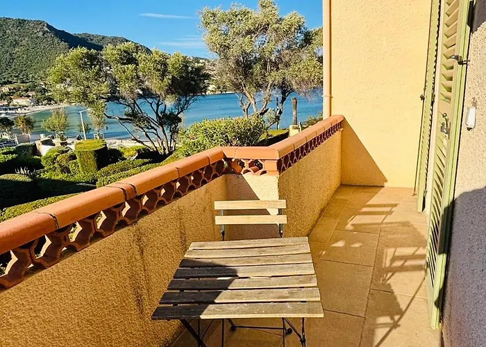 Astria Ле-Лаванду