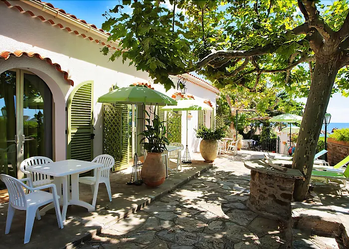 Astria Отель 3*