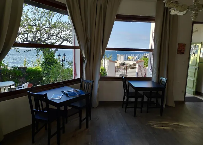 Hotel Astria Le Lavandou