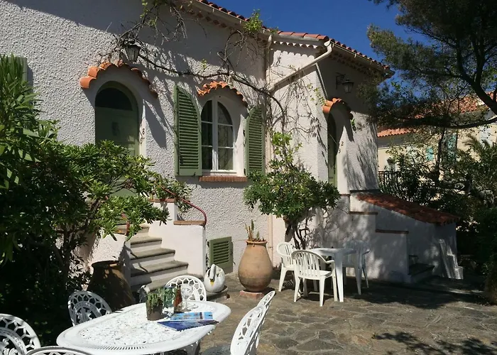 Astria Hotel Le Lavandou